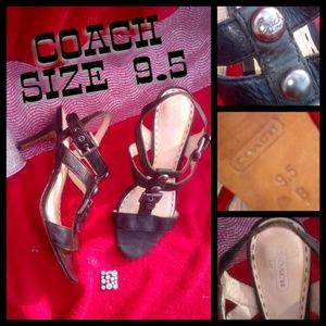 Coach sz9.5 multi adjustable buckle slip ons